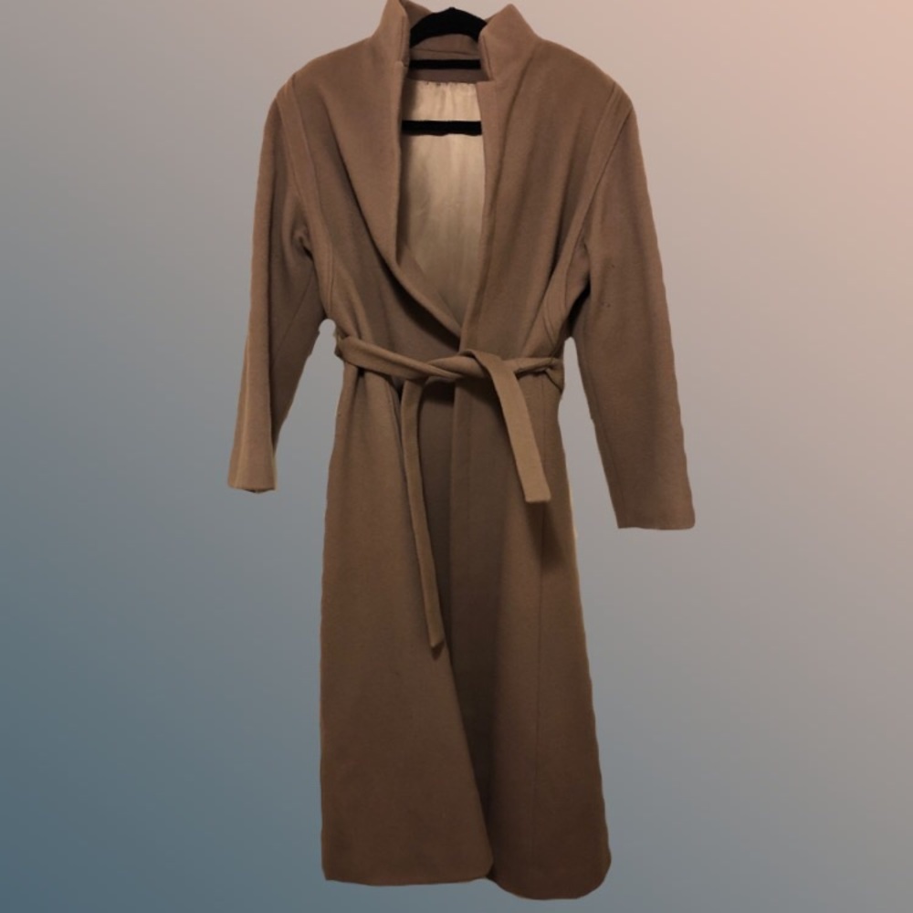 Beautiful Vintage Wool Camel Coat